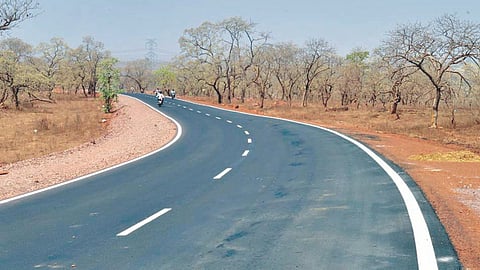 Belagavi news: ग्रामीण भागातील रस्ते सुधारणार