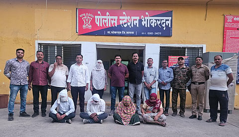 Jalna Crime | भोकरदन शहरात वेश्याव्यवसाय चालवणाऱ्या पती - पत्नीवर पोलीसांची कारवाई! 