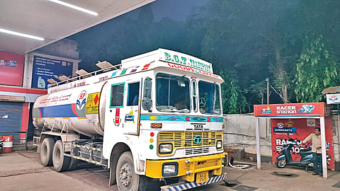 Belgaum: पेट्रोल ८७, डिझेल ९१ पैशांनी महागले
