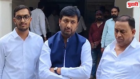 Amravati Legislative Council Election : महायुतीत बंडखोरी! शिवसेना शिंदे गटाचे विप्लव बाजोरिया मैदानात