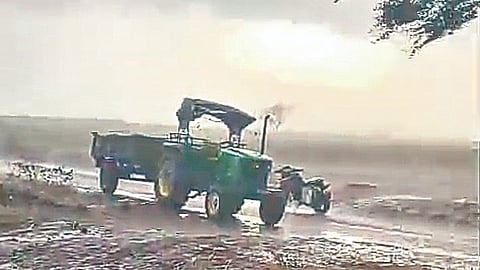 Satara Rain: खटावला वादळी पावसाने पुन्हा झोडपले 