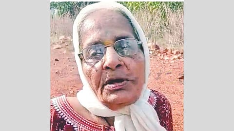 Belgaum News: आजारी आईला डोंगरात सोडून मुलगा पसार