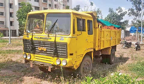 Satara illegal soil excavation
