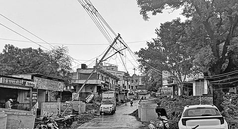 Rain News: खंडाळा परिसरात वादळासह पाऊस; झाडे उन्मळून पडली उशीरापर्यंत वीजपुरवठा खंडित