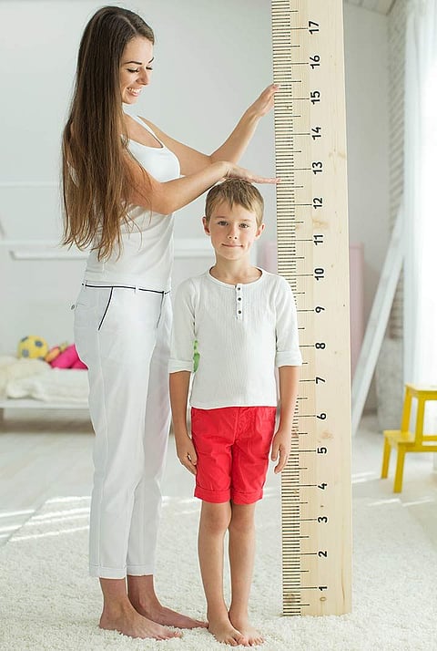 Child Height Tips : मुलांची उंची वाढवायचीये? डाएटमध्ये ‘या’ ११ सुपरफूड्सचा करा समावेश