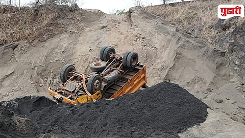  Driver Dies In Khed Taluka Accident