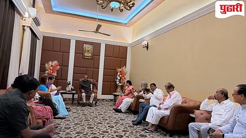 बंडखोर गटाने नुकतीच लोकसभा अध्यक्ष ओम बिर्ला यांची भेट घेतली होती 