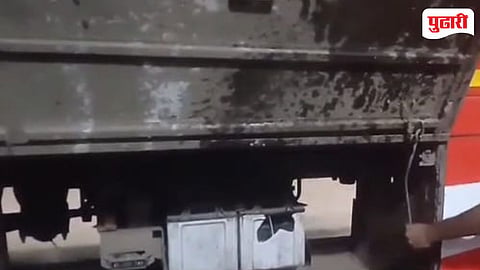 ST bus battery blast Ratnagiri | संगमेश्वर स्थानकात बसच्या बॅटरीचा स्फोट; प्रवाशांची उडाली धांदल 