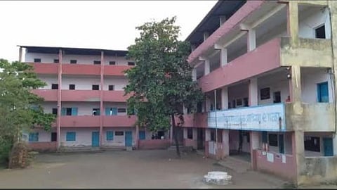 Palghar News | चाबके-तलावली अनुदानित आश्रम शाळेची मान्यता रद्द 