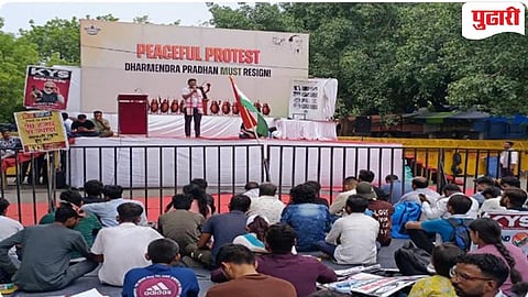 Cockroach Janata Party | जंतर-मंतरवर कॉकरोच जनता पक्षाचे आंदोलन दुसऱ्या दिवशीही सुरु  