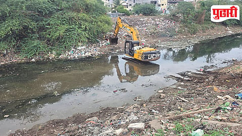 Mutha Canal Desilting