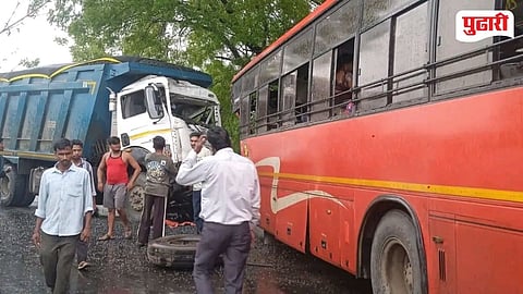 Sindewahi Tipper Bus Collision 