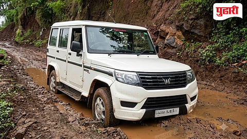 Nashik BDO Ashok Bhavari  | साहेब चिखलात रुतले... अन् समस्यांचे प्रतिबिंब उमटले!
