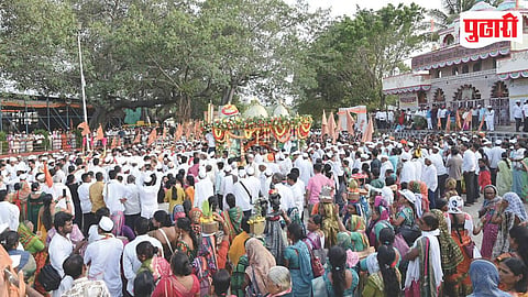 Pimpalner Nilobaray Maharaj Palkhi