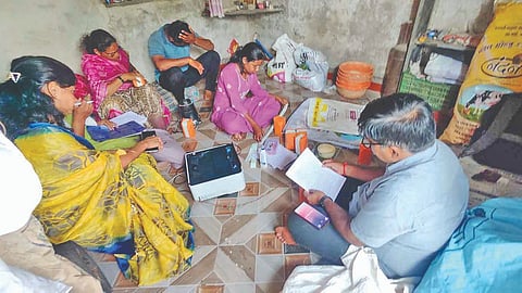 Satara Fake Milk Racket: होळमध्ये बनावट दूध रॅकेटवर धाड