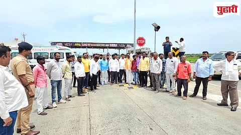 Beed News | क्रांतिकारी शेतकरी संघटनेचे टोल नाक्यावर  पाऊण तास चक्काजाम आंदोलन 