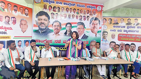Anjali Nimbalkar: २०२८ मध्ये काँग्रेसला पुन्हा सत्तेत आणणार  