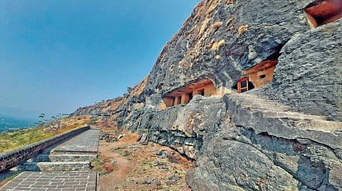 Lenyadri Ganesh Caves |