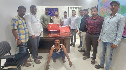 Ulhasnagar Crime : उल्हासनगर गुन्हे शाखेची कारवाई, भायखळ्यातील घरफोडी प्रकरणातील १० लाखांहून अधिकचे सोन्याचे दागिने जप्त