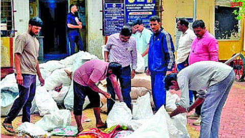 Gutkha seized 