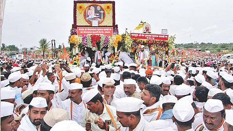 Ashadhi Wari: माऊली आणि सोपानदेव पालखीचा बंधुभेट सोहळा