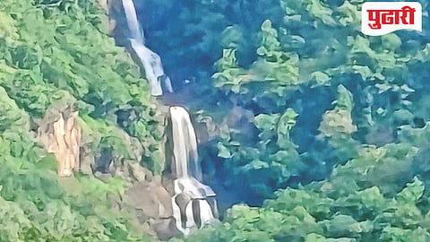 Dhavda waterfall