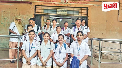 Parbhani nurses protest