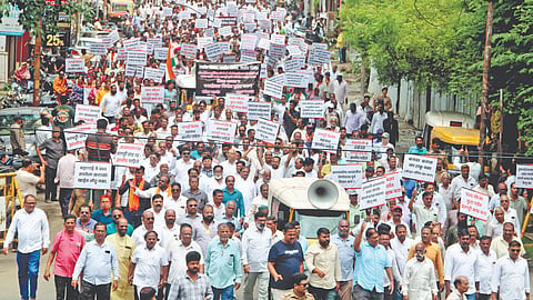Sangli News: वाढीव घरपट्टीला स्थगिती मिळेपर्यंत असहकार