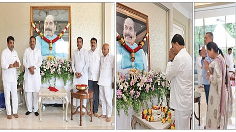 कोल्‍हापूर : पद्मश्री डॉ. डी. वाय. पाटील यांच्‍या प्रतिमेस पुष्पहार अर्पण करून सहकारमंत्री बाबासाहेब पाटील यांनी अभिवादन केले. यावेळी आ. सतेज पाटील यांच्यासह इतर मान्यवर. २) कृषिमंत्री दत्तात्रय भरणे. ३) महिला व बालकल्‍याणमंत्री आदिती तटकरे यांनीही अभिवादन केले. 