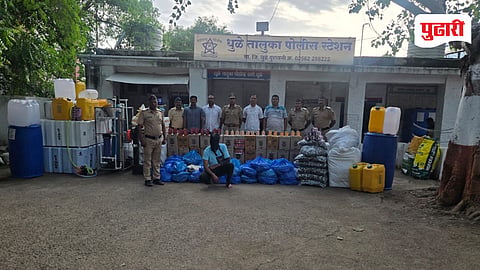 Dhule crime: जिल्ह्यात बनावट दारूचा महापूर!कुंडाणे शिवारात बनावट दारू तयार करण्याचे केंद्र उध्वस्त 