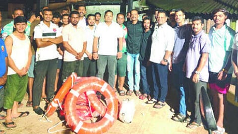 ठाकूरवाडीचे तरुण 