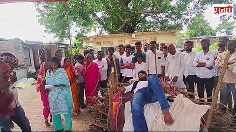 Deglur Nipani Savargaon Hunger Strike
