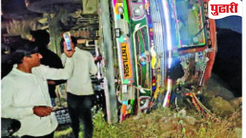 Dharur Ghat truck accident