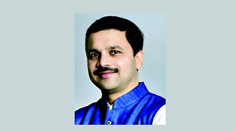 मनीष दळवी