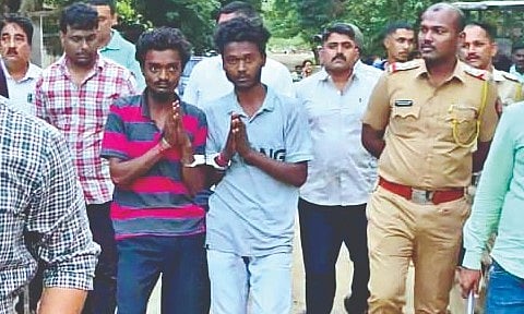 kolhapur | दहशतीसाठी वाहनांची तोडफोड केली... पोलिसांनी माज उतरविला