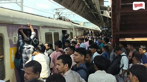 Diva Station Crowd