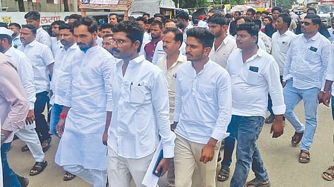 Dr. Rupanwar Death Case: फलटण रुग्णालयावर मोर्चा