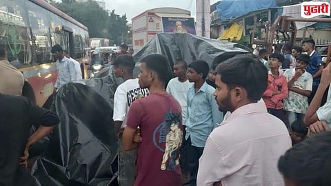 Kurla Ganesh Idol Falls on Speed Breaker