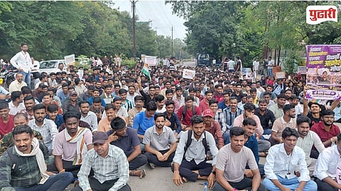 Jalgaon Student Aakrosh Morcha Collector Office