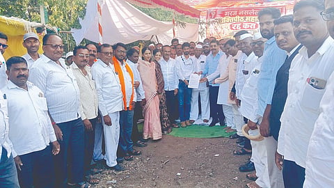 Shaktipeeth Highway: शक्‍तिपीठ विरोधात माळशिरस तहसीलसमोर उपोषण