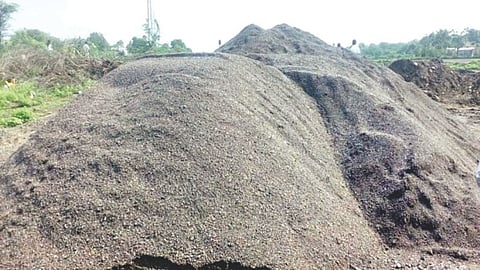 Sand Auction