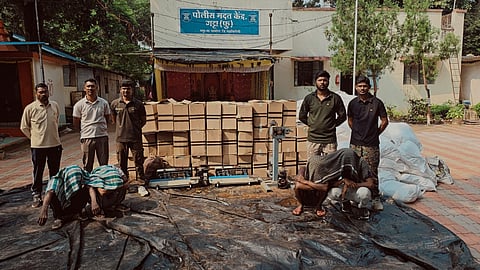Gadchiroli Crime | सुगंधित तंबाखूच्या अवैध उत्पादनावर गडचिरोली पोलिसांची कारवाई!