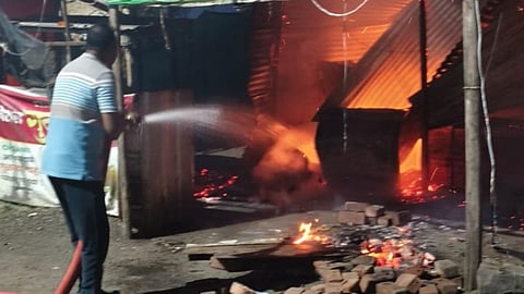 Pathri hotel fire Parbhani