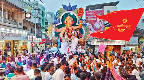 Satara Ganesh Visarjan : ‘बाप्पा चालले आपल्या गावाला...’