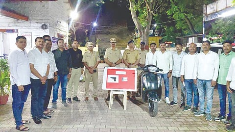 Solapur Crime : कॉलेज विद्यार्थ्यांवर पिस्टल रोखून लुटले; तिघांना पकडले  