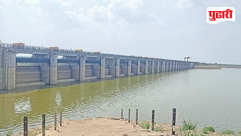Sina Kolegaon Dam Water Storage