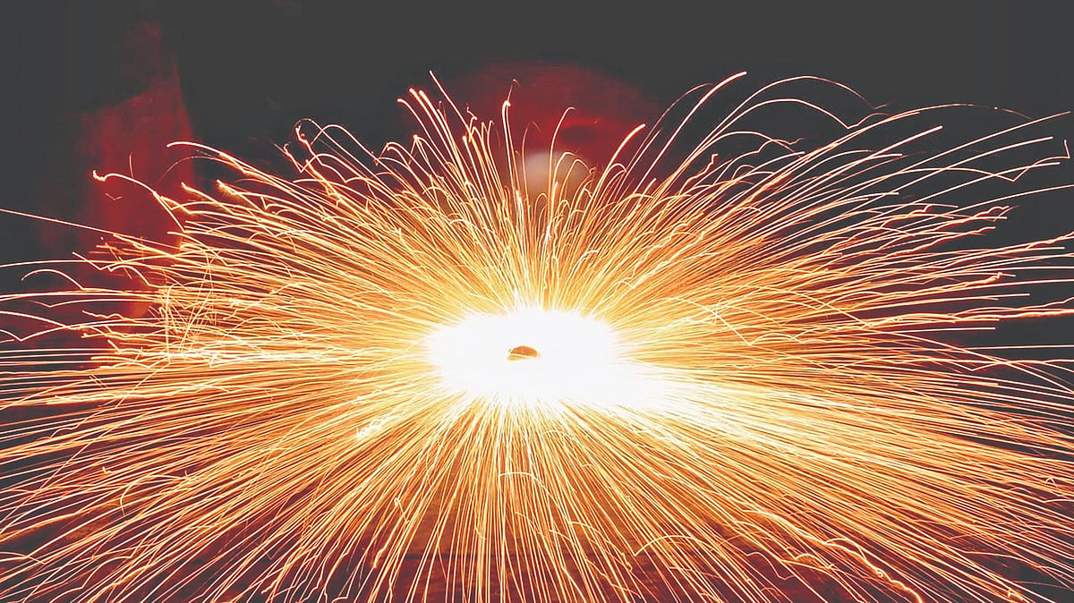 Green Fireworks | आतषबाजी; पण आधुनिक रूपात