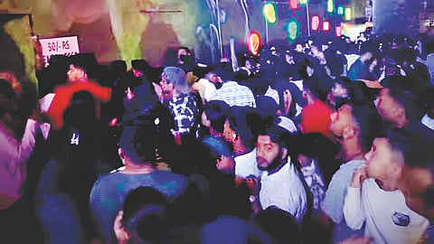 Solapur News : लोकप्रियतेसाठी उत्सवाचे पावित्र्य धाब्यावर