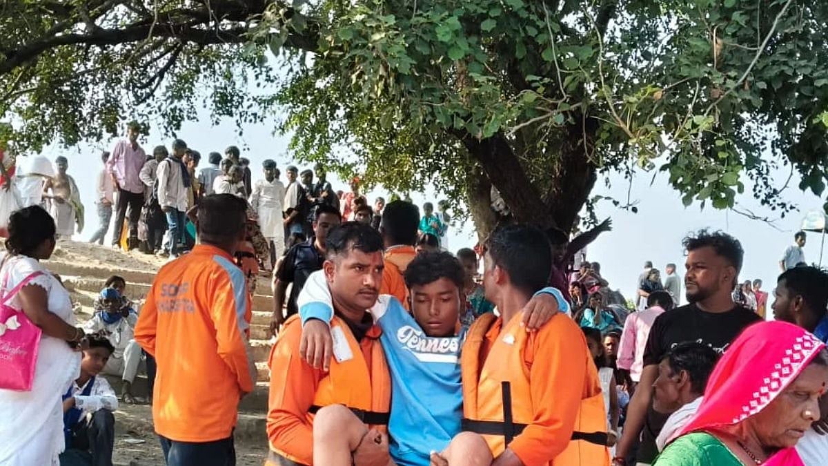 Nagpur |अंबाझरी तलावात अंघोळीसाठी गेलेल्या दोघांना बुडताना वाचवले, राज्य आपत्ती प्रतिसाद दलाची कामगिरी