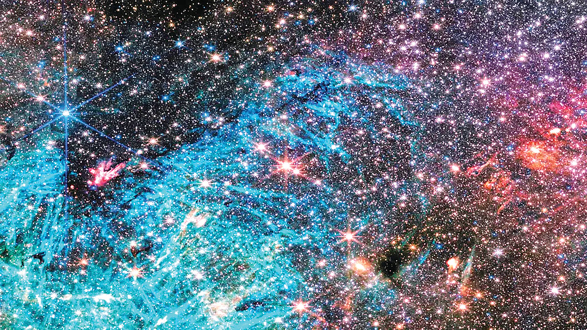 Metal Deposits in Space | आकाशगंगेतील महाकाय कृष्णविवराजवळ जड धातूंचा साठा